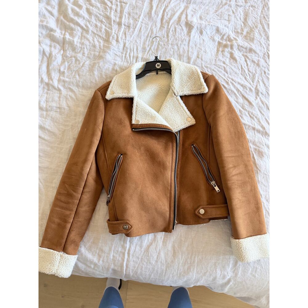 Mango faux suede/shearling jacket. Size small. Worn only a couple of times. - Picture 6 of 7